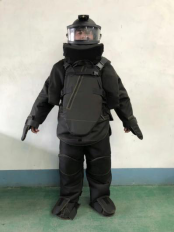 排爆服