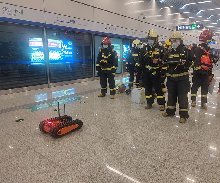 北京明升国际智能消防内攻侦察机器人助力北京市地铁隧道消防救援综合实战演练